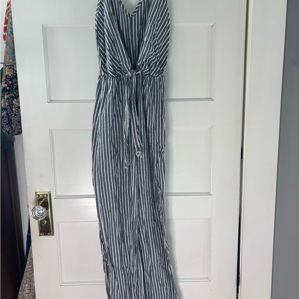 Striped pant suit